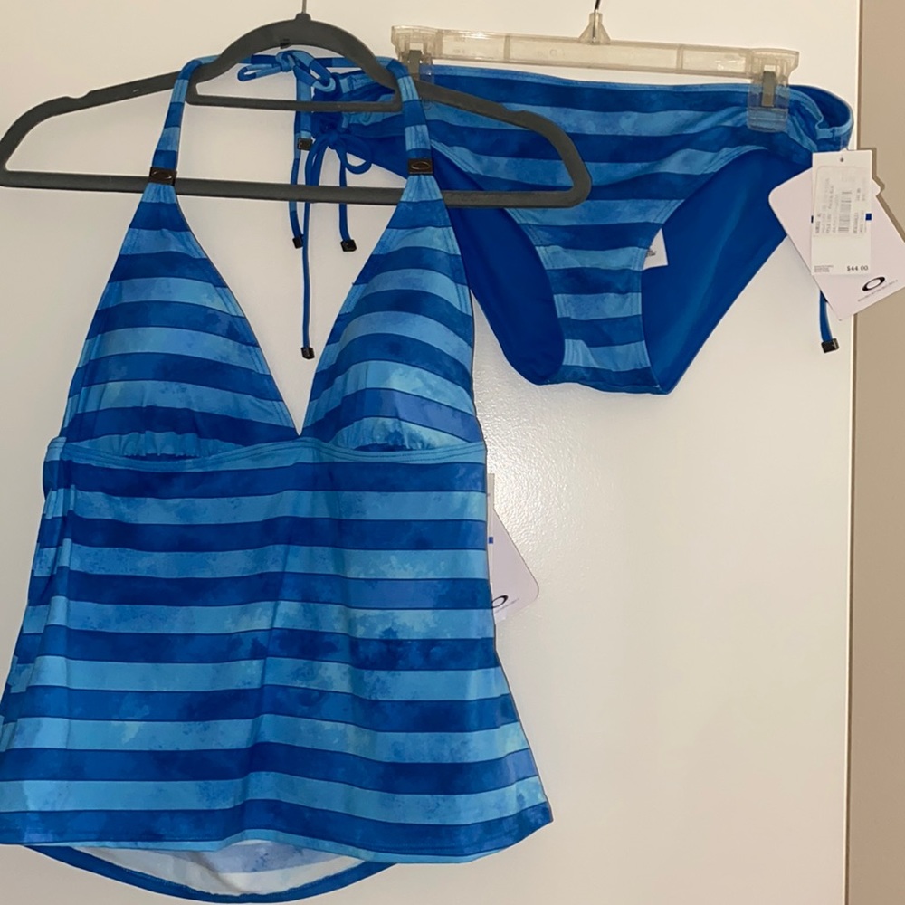 Oakley Breakwater Tankini XL NWT